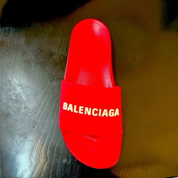 Balenciaga Red and White pool slides - Picture 2 of 7